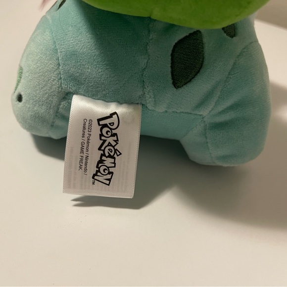 Pokémon Bulbasaur Christmas Elf - 7” X 6” - Picture 8 of 8